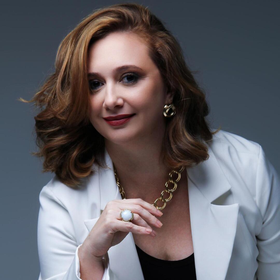 Lívia Rodrigues, esteticista do MALiÊ Beauty & Co.